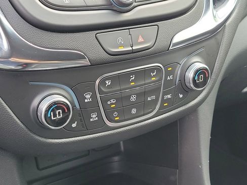 Certified 2024 Chevrolet Equinox LT AWD/4WD image 27