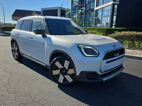 Certified 2025 MINI Cooper Countryman S w/ Comfort Package Max image 29