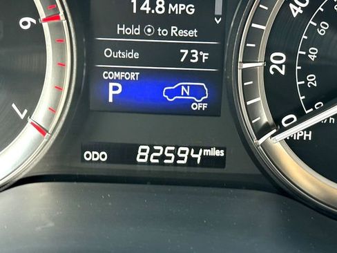 Used 2020 Lexus LX 570 4WD w/ Luxury Package image 26