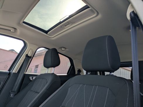 Used 2019 Ford EcoSport SE w/ SE Convenience Package image 24