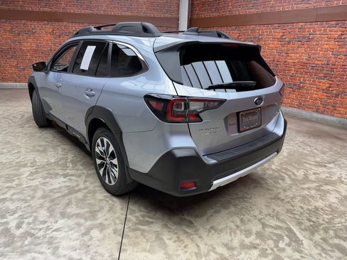 Used 2024 Subaru Outback Limited AWD/4WD image 2