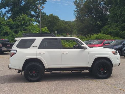 Used 2022 Toyota 4Runner TRD Pro AWD/4WD image 3