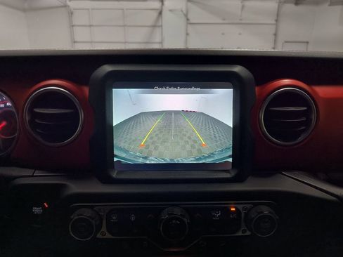 Used 2019 Jeep Wrangler Unlimited Rubicon AWD/4WD image 19