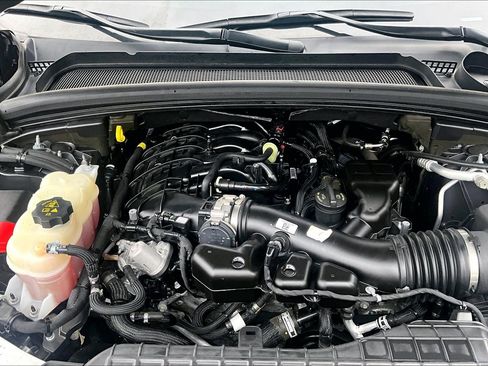 Used 2022 Jeep Grand Cherokee L Laredo w/ Luxury Tech Group I image 9