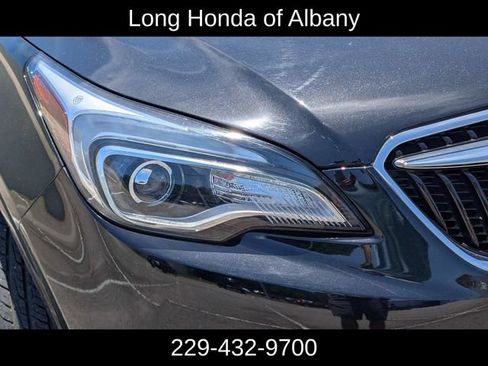 Used 2020 Buick Envision Essence FWD image 3