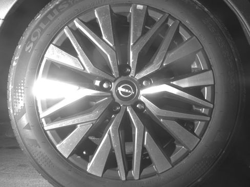 Used 2025 Nissan Altima 2.5 SV image 15