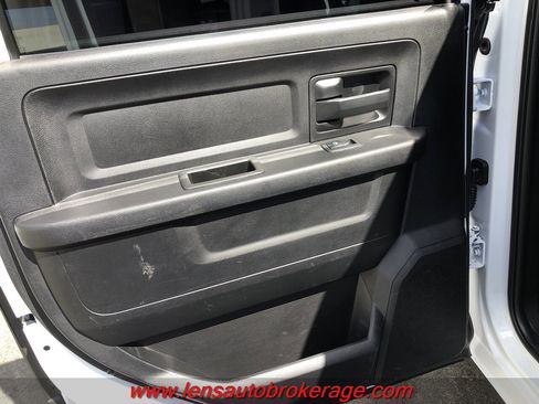 Used 2017 RAM 3500 Tradesman w/ Chrome Appearance Group image 17