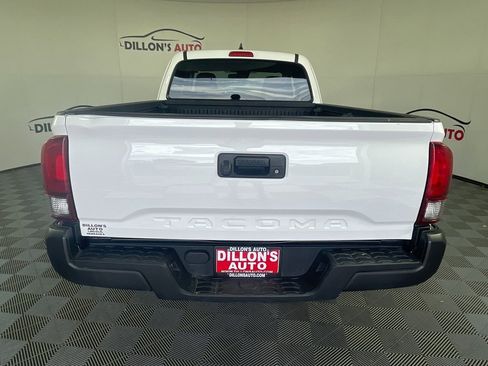 Used 2019 Toyota Tacoma SR5 image 5