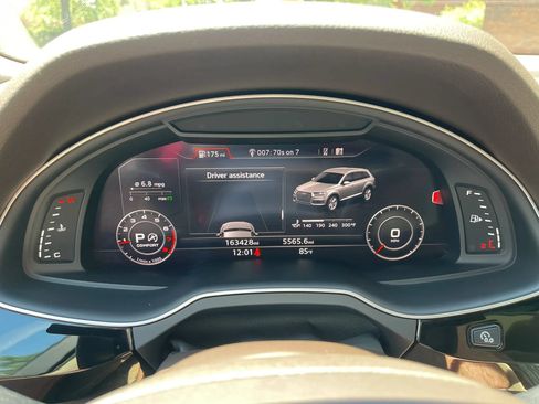 Used 2017 Audi Q7 3.0T Prestige AWD/4WD image 17