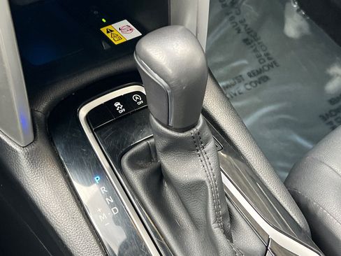 Certified 2023 Toyota Corolla Cross XLE image 26