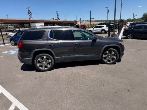 Used 2018 GMC Acadia SLT AWD/4WD image 14