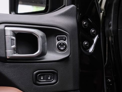 Used 2024 Jeep Wrangler Unlimited Rubicon 392 AWD/4WD image 89
