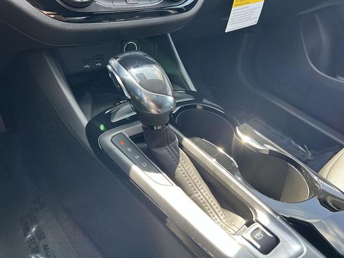 New 2026 Buick Envista Sport Touring w/ Convenience II Package FWD image 21