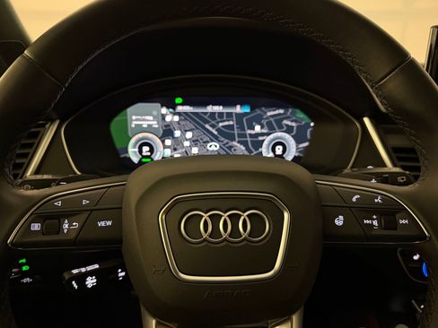 Used 2023 Audi Q5 e Premium Plus w/ Premium Plus Package AWD/4WD image 17