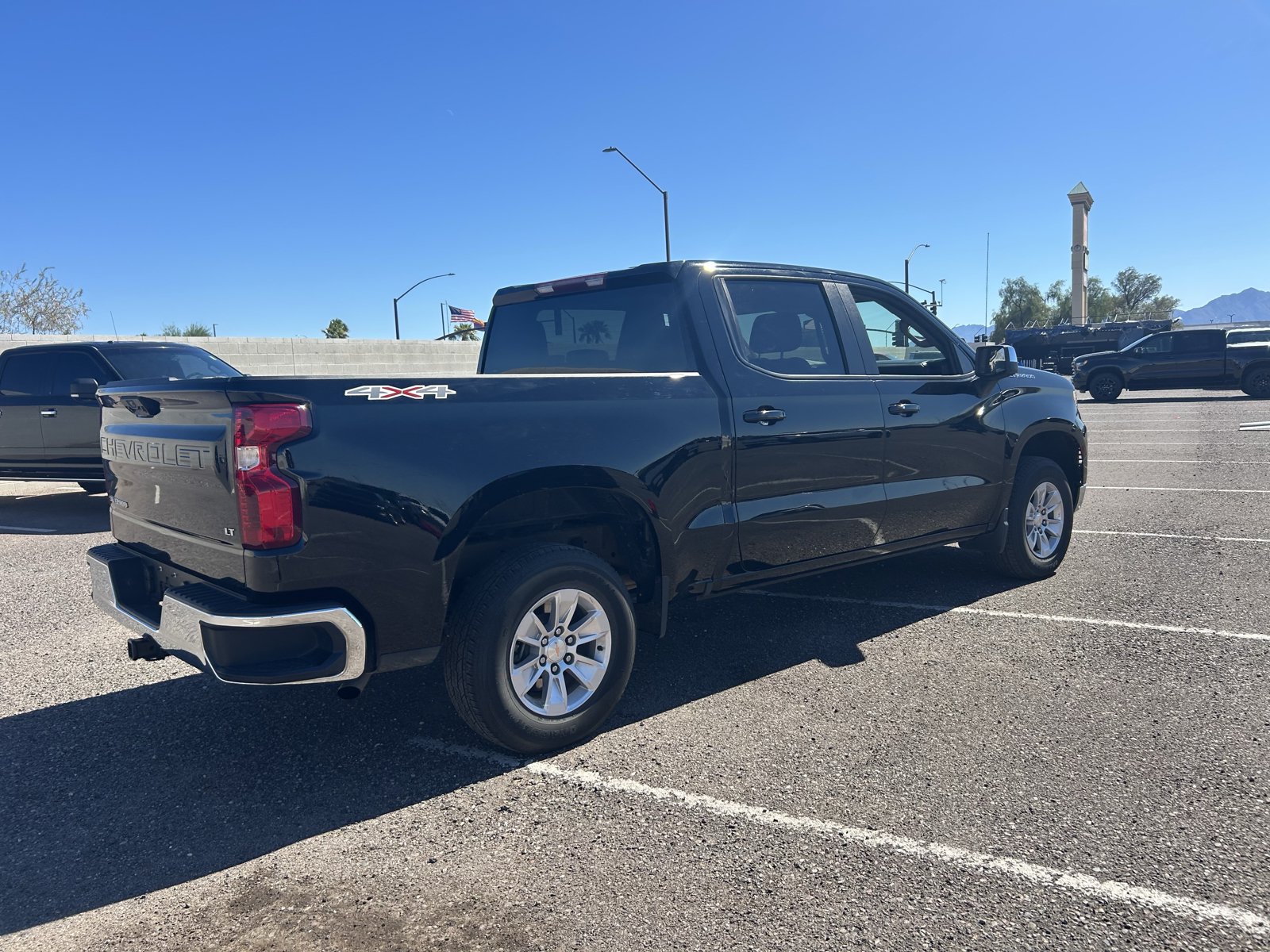 Used 2026 Chevrolet Silverado 1500 LT AWD/4WD image 5
