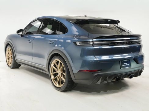 Used 2026 Porsche Cayenne Turbo GT AWD/4WD image 3