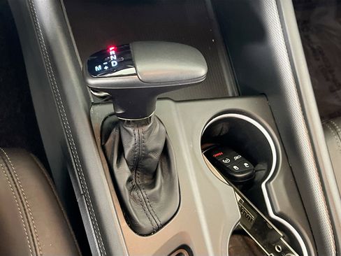 Used 2022 Dodge Durango GT image 16