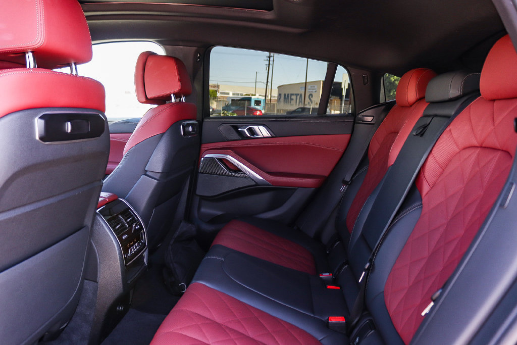 Used 2025 BMW X6 M60i AWD/4WD image 19