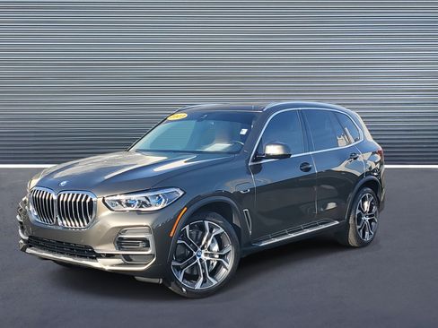 Used 2023 BMW X5 xDrive45e w/ Executive Package image 1