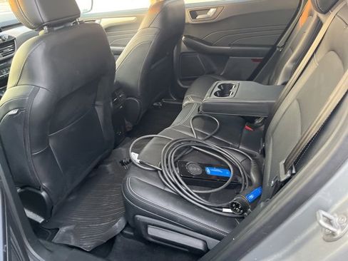 Used 2021 Ford Escape SEL image 10