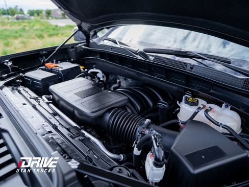 Used 2023 GMC Sierra 1500 Elevation image 41