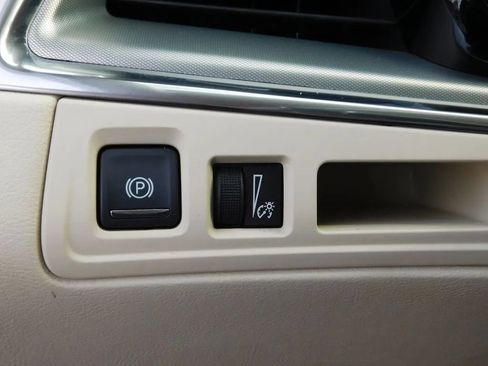 Used 2019 Cadillac XT5 Luxury image 32