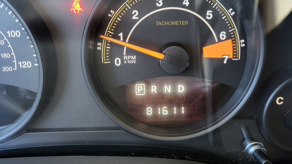 Used 2014 Jeep Patriot Latitude FWD image 31