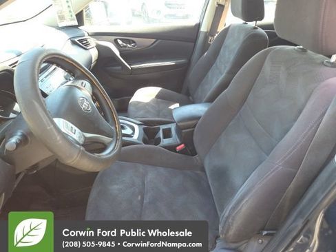 Used 2015 Nissan Rogue S AWD/4WD image 3