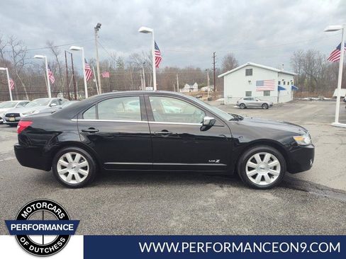 Used 2008 Lincoln MKZ image 2