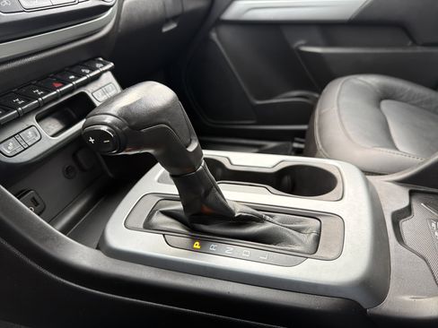 Used 2019 Chevrolet Colorado ZR2 image 23