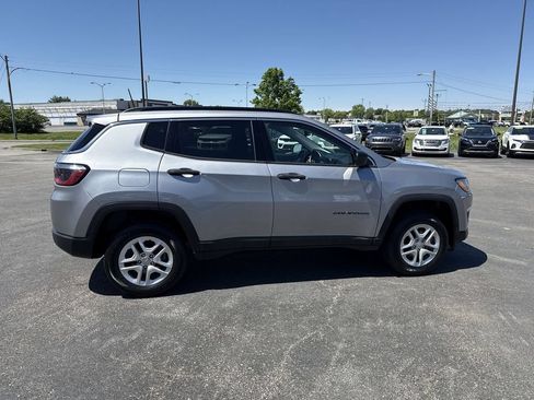 Used 2021 Jeep Compass Sport w/ Cold Weather Group AWD/4WD image 14