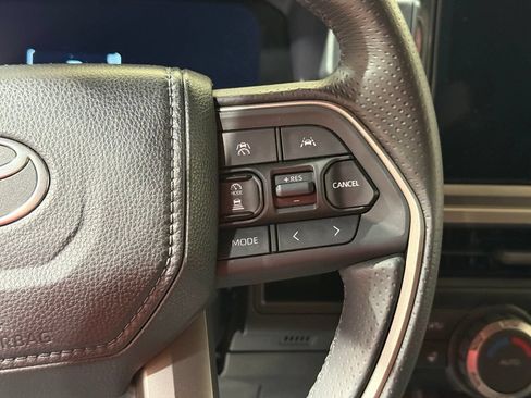 Certified 2025 Toyota 4Runner TRD Off-Road Premium AWD/4WD image 26