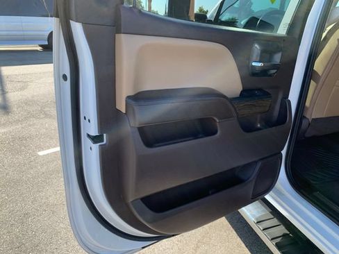 Certified 2019 GMC Sierra 2500 Denali w/ Duramax Plus Package AWD/4WD image 17