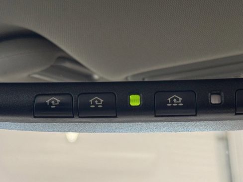 Used 2010 Hyundai Azera Limited w/ Navigation Pkg 3 image 41