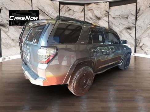 Used 2022 Toyota 4Runner SR5 AWD/4WD image 4