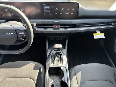 New 2026 Kia K4 FWD image 12