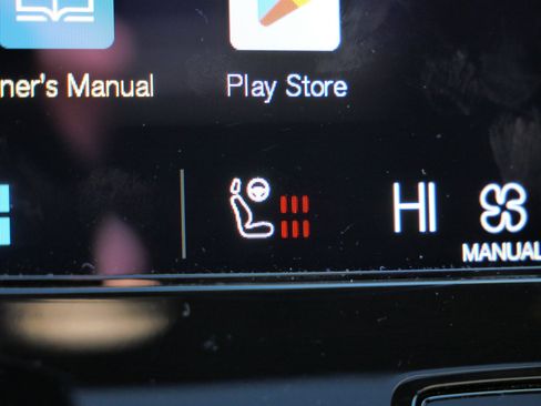 Used 2023 Volvo XC40 Recharge Ultimate image 30