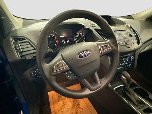 Used 2018 Ford Escape SE image 12