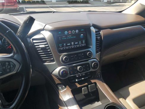Used 2019 Chevrolet Tahoe LT RWD image 12