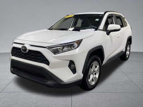 Used 2021 Toyota RAV4 XLE image 2