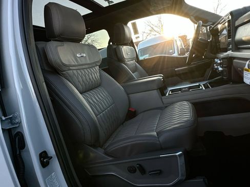 New 2026 Ford F450 Platinum w/ Platinum Plus Package image 38