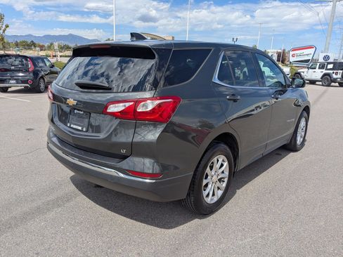 Used 2020 Chevrolet Equinox LT FWD image 3
