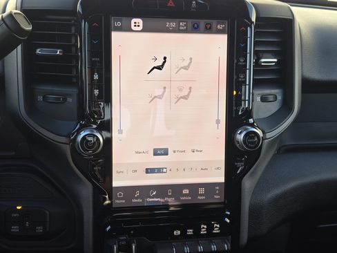 New 2026 RAM 2500 Tradesman AWD/4WD image 16