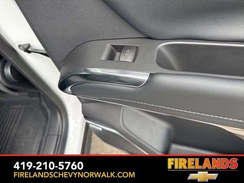 New 2025 Chevrolet Traverse LT w/ Enhanced Driving Package image 45