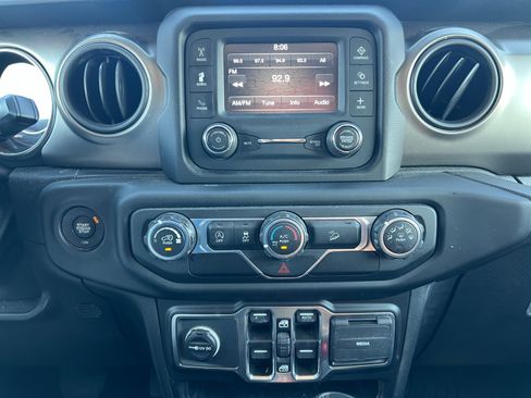 Used 2019 Jeep Wrangler Unlimited Sport S AWD/4WD image 12