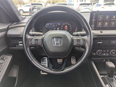 Used 2023 Honda Accord Sport image 12