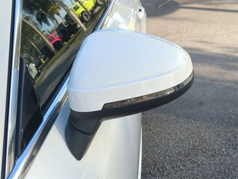 Used 2018 Audi A4 2.0T Ultra Premium Plus w/ Premium Plus Package image 12