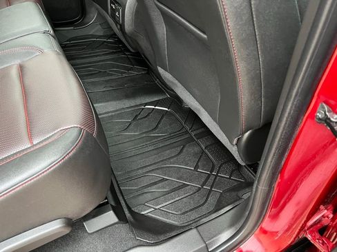 Used 2023 Chevrolet Blazer RS w/ Enhanced Convenience Package image 18