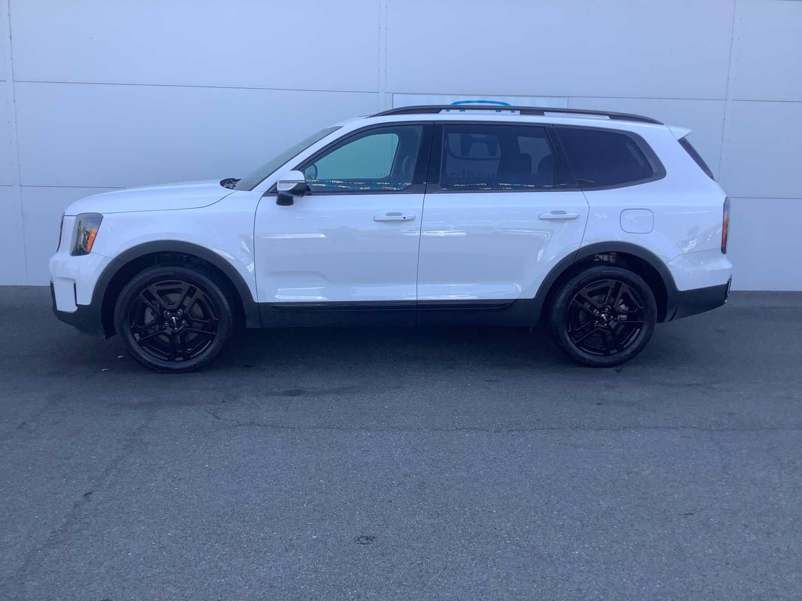 Used 2024 Kia Telluride EX X-Line AWD/4WD image 2