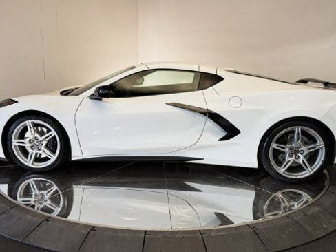 Used 2023 Chevrolet Corvette Stingray Premium Cpe w/ Z51 Performance Package image 21